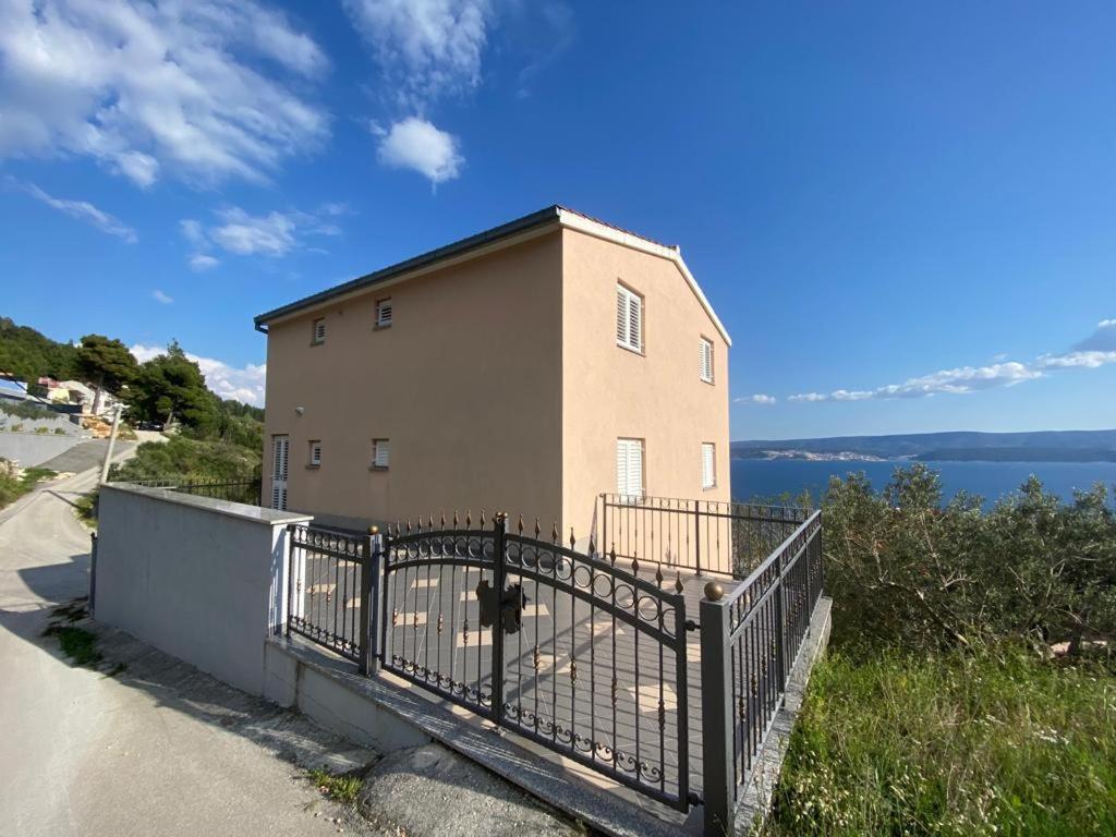 Panorama Apartment Jakov Omis Exterior photo