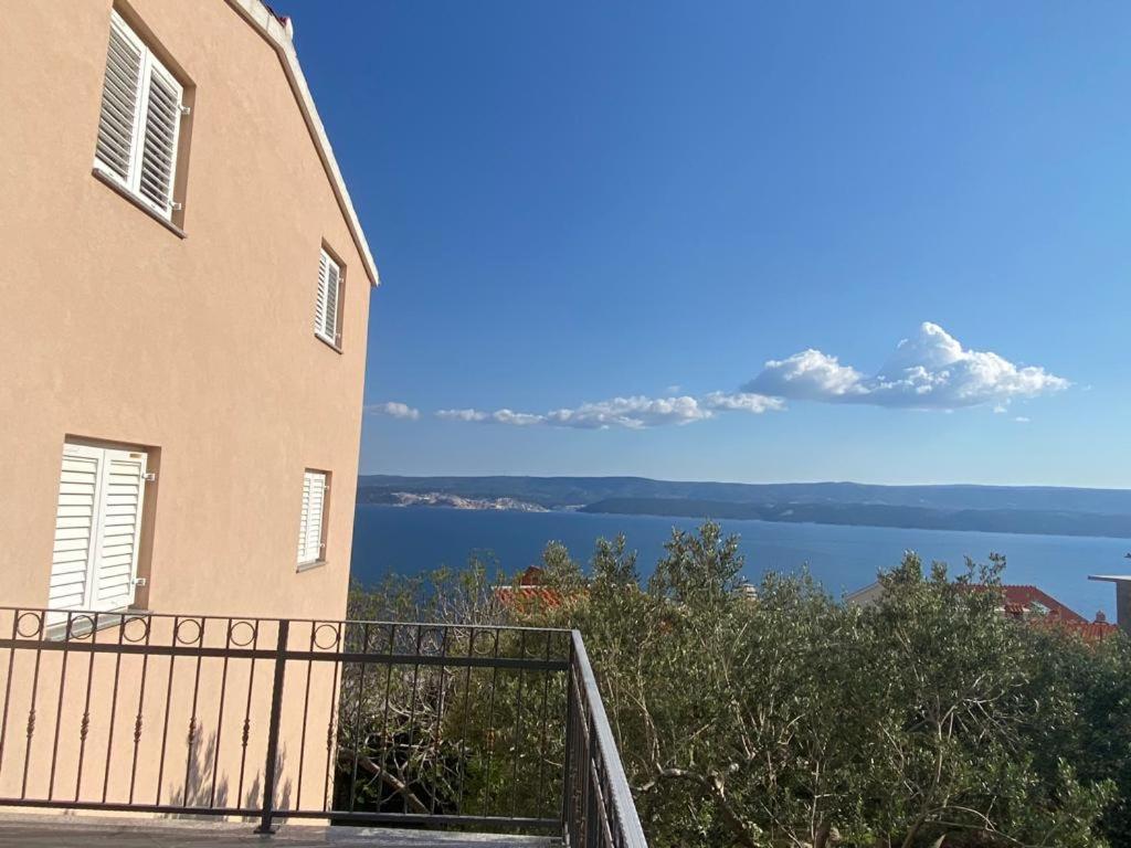 Panorama Apartment Jakov Omis Exterior photo